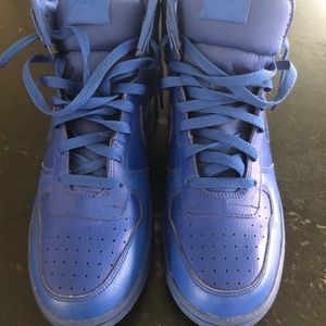 Nike big high gym shoes